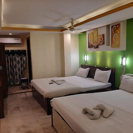 Hotel Platinum Calcutta Buitenkant foto