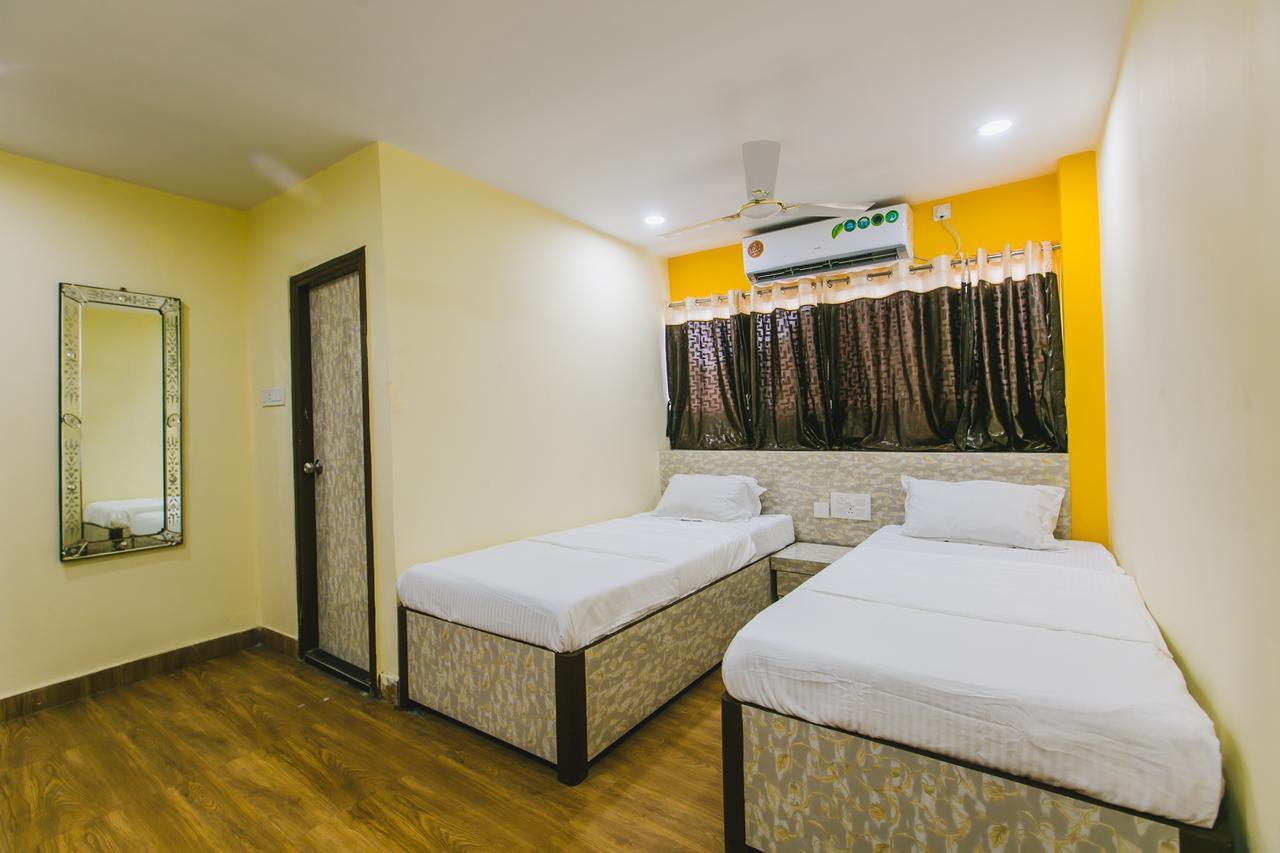 Hotel Platinum Calcutta Buitenkant foto