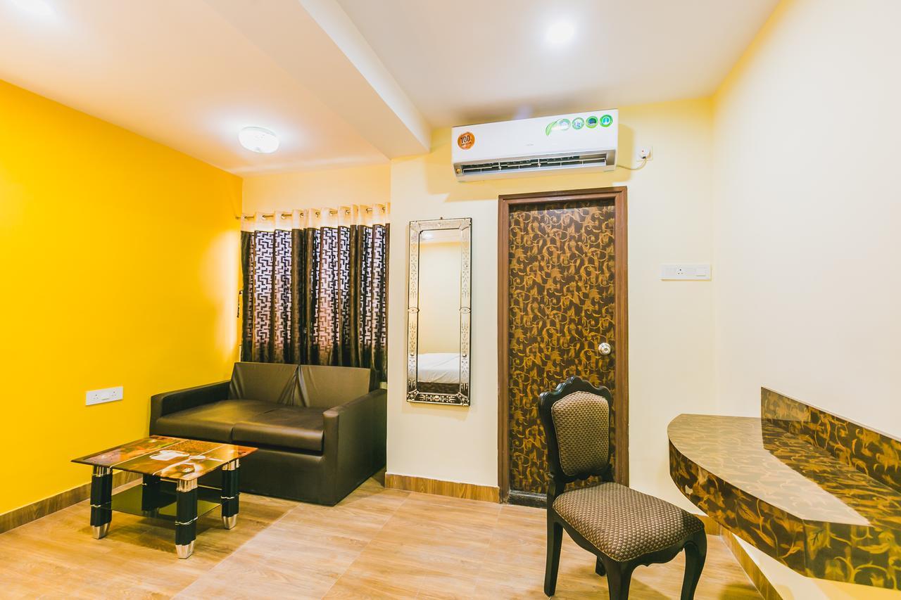 Hotel Platinum Calcutta Buitenkant foto